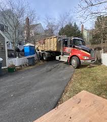 Best Attic Cleanout  in Lowell, MI